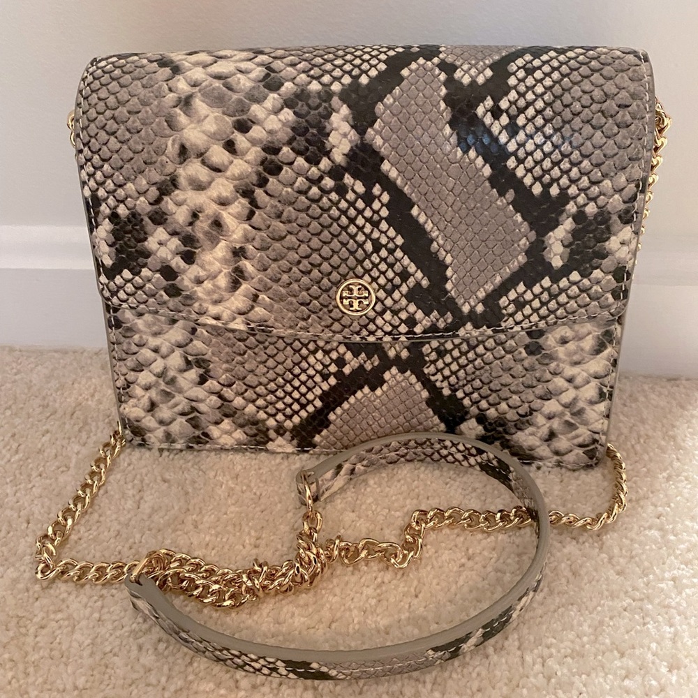 LIKE NEW Tory Burch Shoulder Bag!!